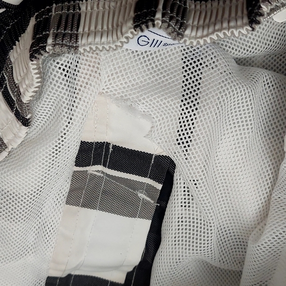 G-III Sports By Carl Banks Men's Medium Swim Trunks Chicago White Sox Baseball - Picture 9 of 12